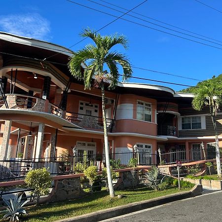 The Royal Nest Trinidad Bed & Breakfast Diego Martin Ngoại thất bức ảnh