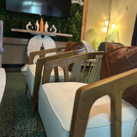 The Royal Nest Trinidad Bed & Breakfast Diego Martin Ngoại thất bức ảnh
