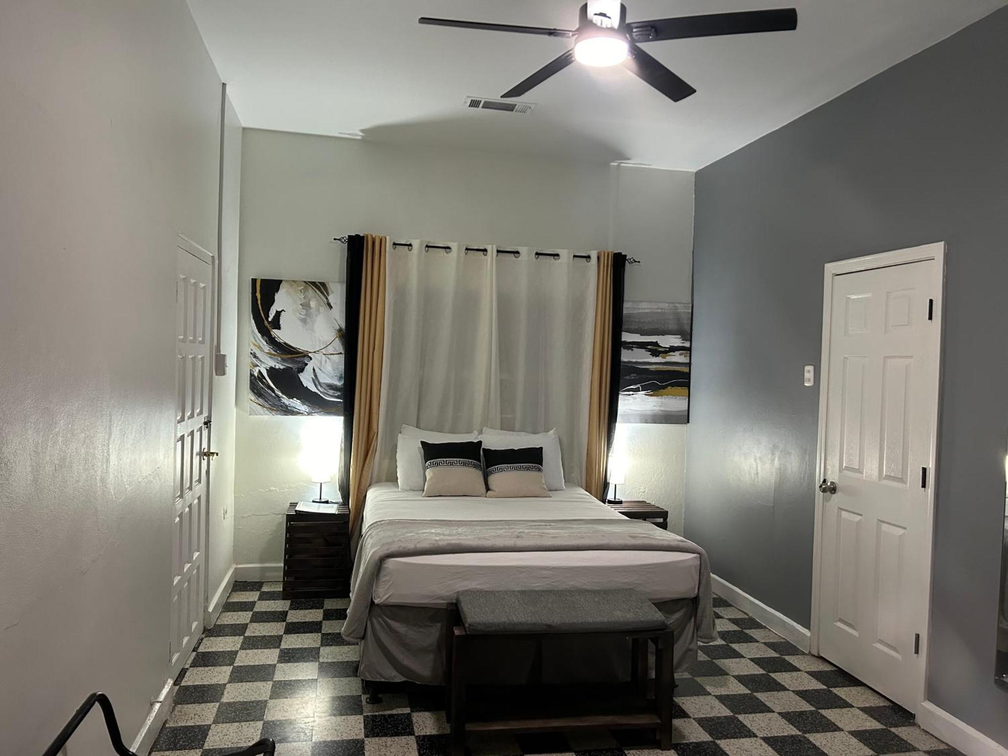 The Royal Nest Trinidad Bed & Breakfast Diego Martin Ngoại thất bức ảnh