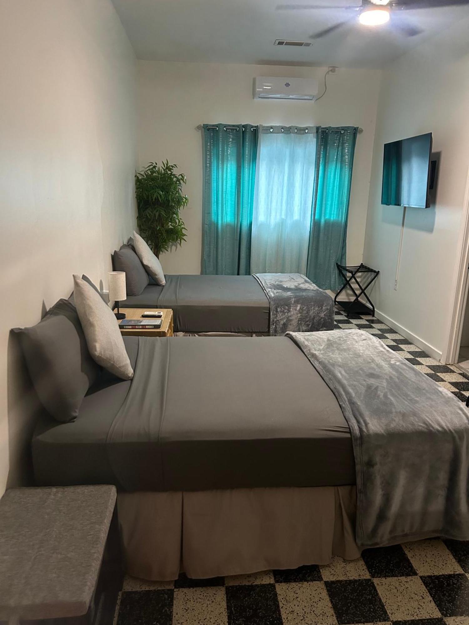 The Royal Nest Trinidad Bed & Breakfast Diego Martin Ngoại thất bức ảnh