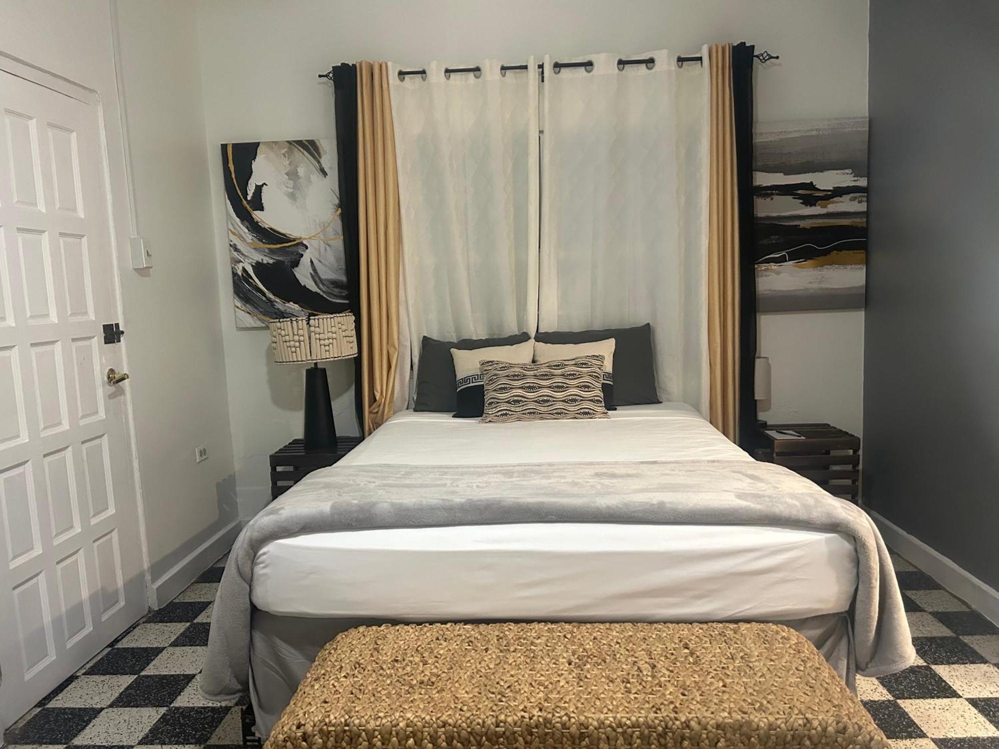 The Royal Nest Trinidad Bed & Breakfast Diego Martin Ngoại thất bức ảnh