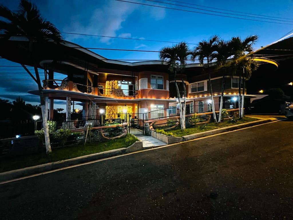The Royal Nest Trinidad Bed & Breakfast Diego Martin Ngoại thất bức ảnh